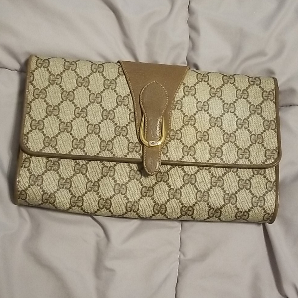Gucci clutch